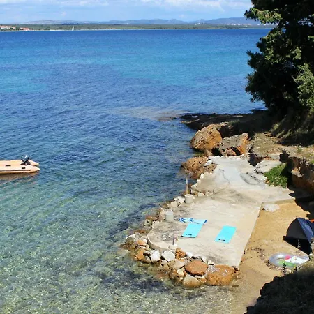 By The Sea Tkon, Pasman - 18015